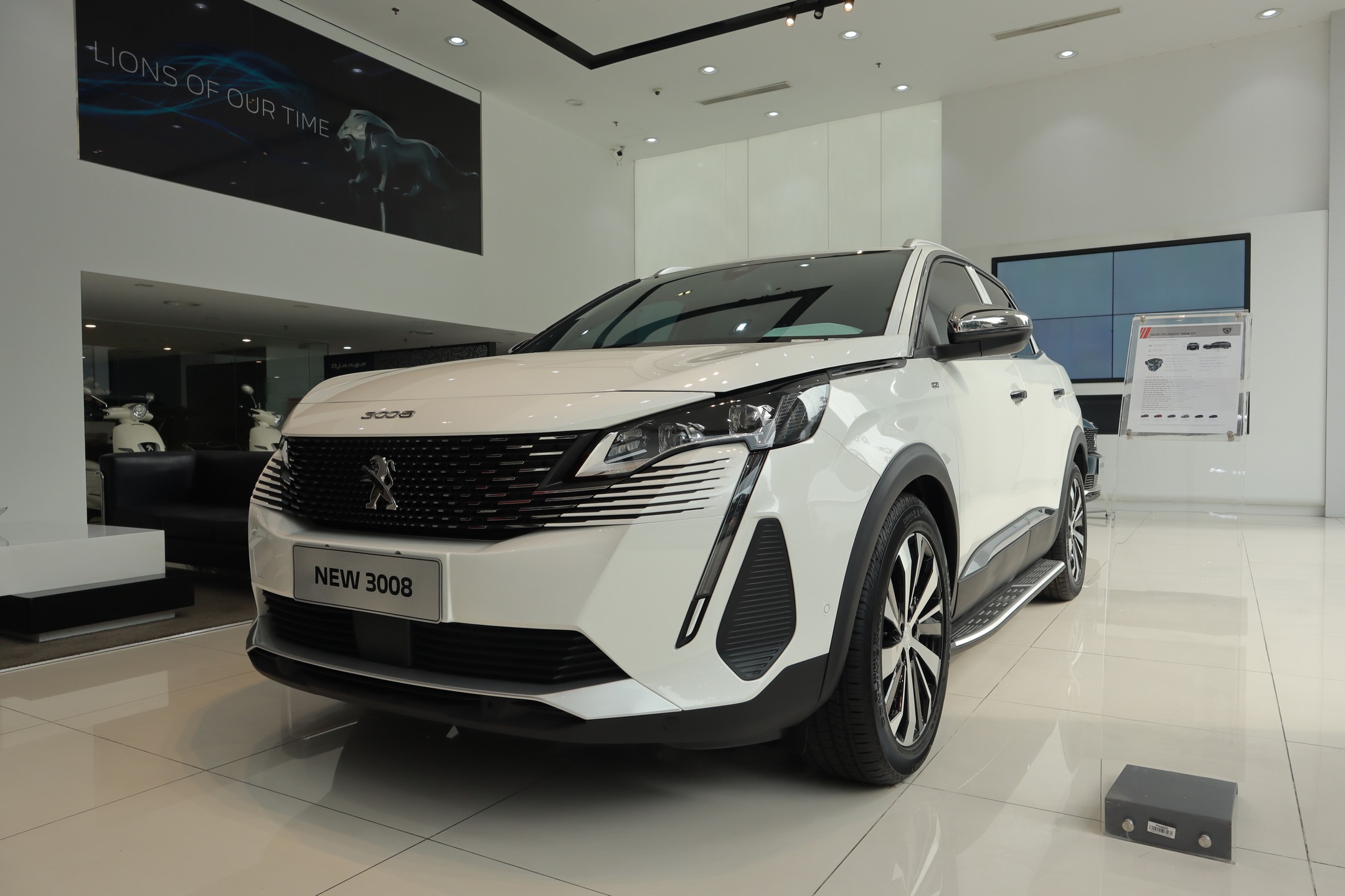 ngoại thất xe Peugeot 3008
