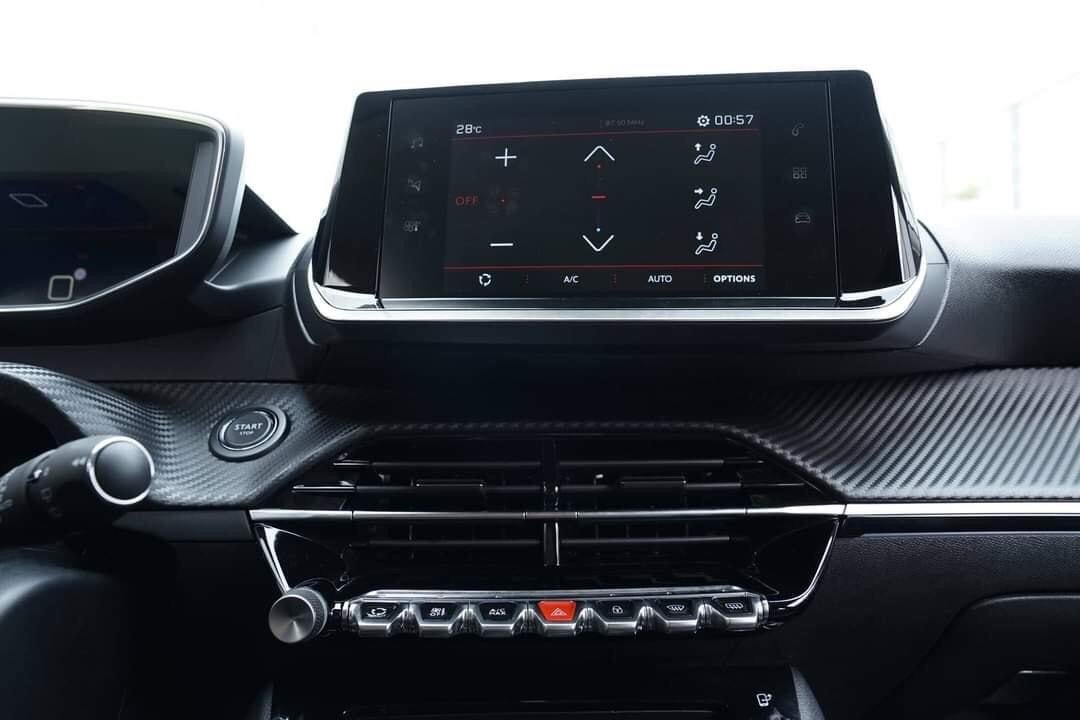 tiện ích peugeot 2008